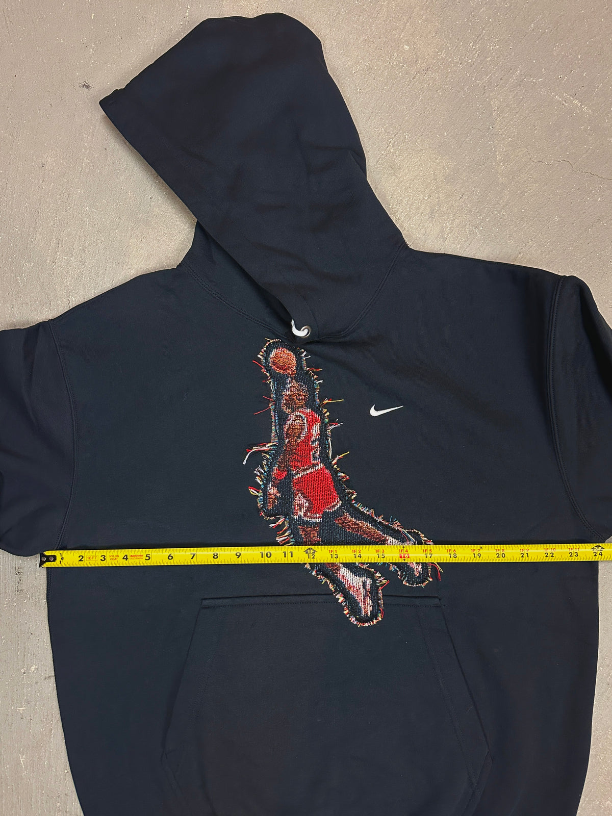 Black Crewneck with Basketballl Man Patchwork